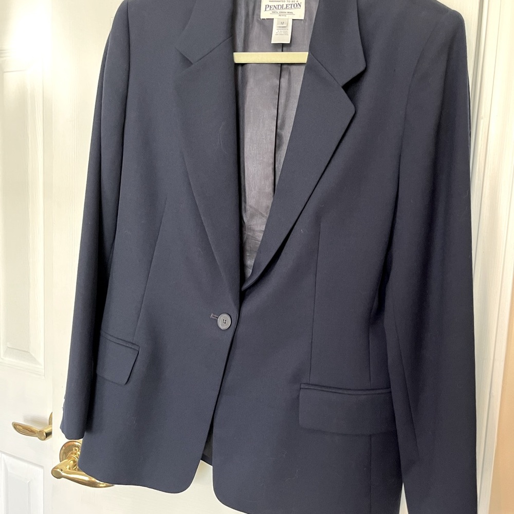 Women's Pendleton Sz. 12 Petite 100% Virgin Wool Navy Jacket